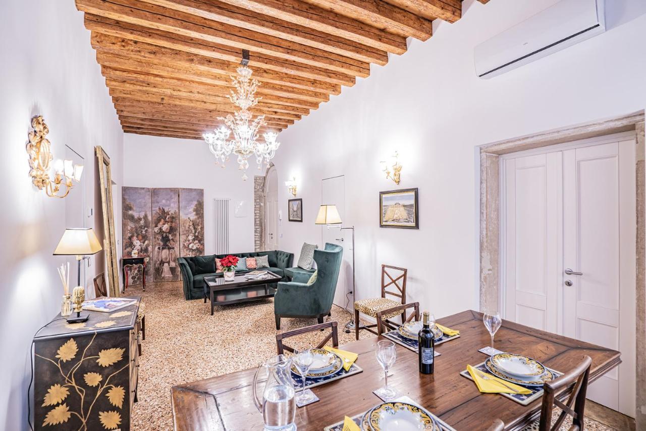 Ca' San Beneto Completely Refurbished In A Fabulously Central Area 威尼斯 外观 照片