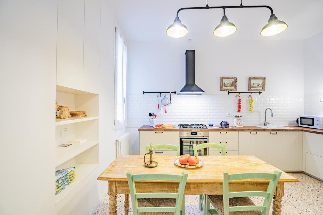 Ca' San Beneto Completely Refurbished In A Fabulously Central Area 威尼斯 外观 照片